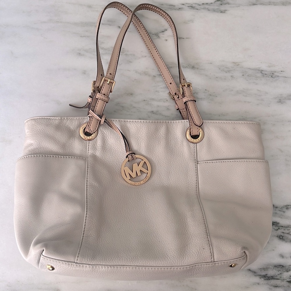 MICHAEL Michael Kors Leather Tote in Light Beige with Pale Pink Straps
